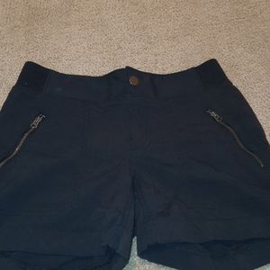 Athleta black hiking shorts sz 2